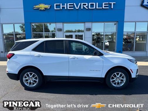 2023 Chevrolet Equinox LS