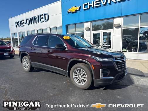 2023 Chevrolet Traverse LT Cloth