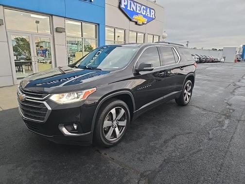 2021 Chevrolet Traverse LT Leather