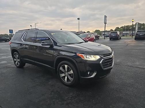 2021 Chevrolet Traverse LT Leather