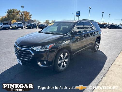 2021 Chevrolet Traverse LT Leather