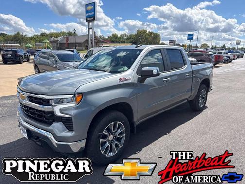 Sterling Gray Metallic 2026 Chevrolet Silverado 1500 LT