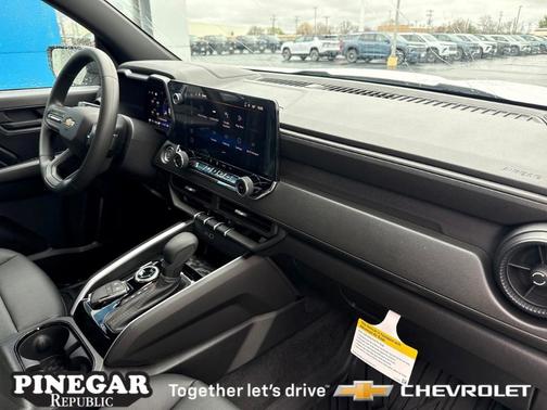 Summit White 2026 Chevrolet Colorado WT