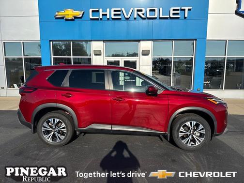 2022 Nissan Rogue SV