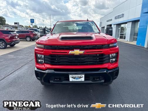 2026 Chevrolet Silverado 2500 Custom