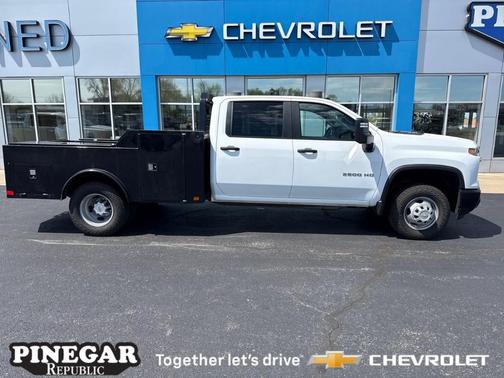 Summit White 2024 Chevrolet Silverado 3500 WT