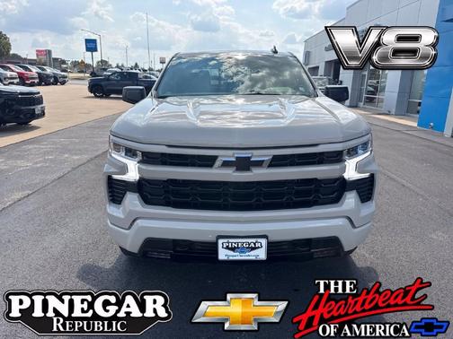 White Sand 2026 Chevrolet Silverado 1500 RST