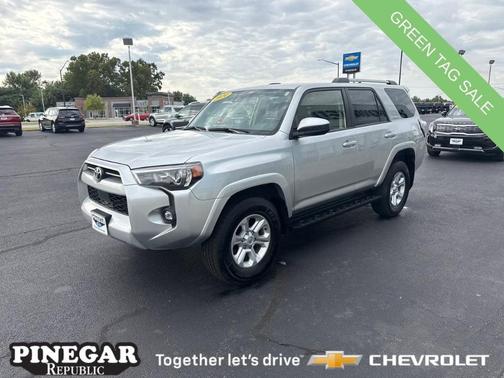 2024 Toyota 4Runner SR5