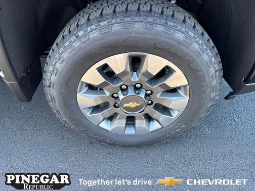 2026 Chevrolet Silverado 2500 Custom