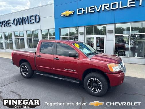 2015 Nissan Titan SV