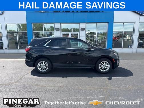 Mosaic Black Metallic 2024 Chevrolet Equinox LT