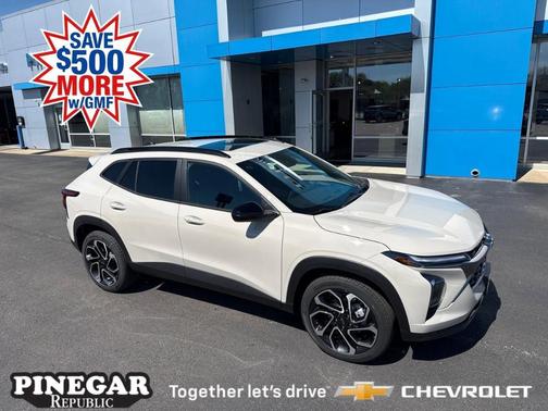 White Sand 2026 Chevrolet Trax 2RS