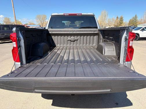 Sterling Gray Metallic 2026 Chevrolet Silverado 1500 Custom Trail Boss