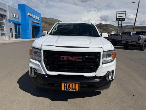 Summit White 2022 GMC Canyon Elevation