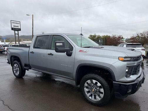 2026 Chevrolet Silverado 2500 Custom