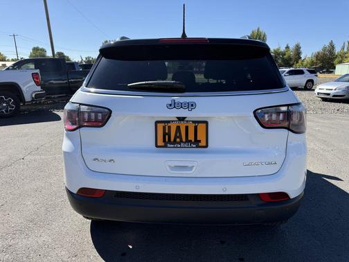 Bright White Clearcoat 2024 Jeep Compass Limited