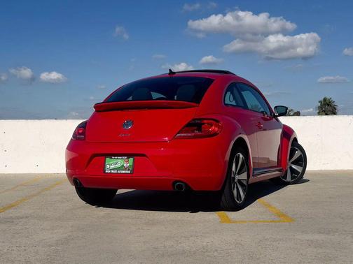 2012 Volkswagen Beetle Base