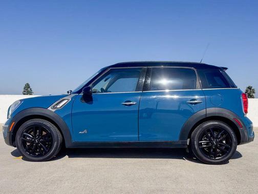 2012 MINI Cooper S Countryman Base