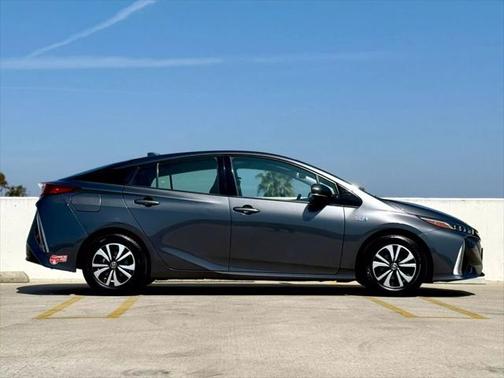 2017 Toyota Prius Prime Plus
