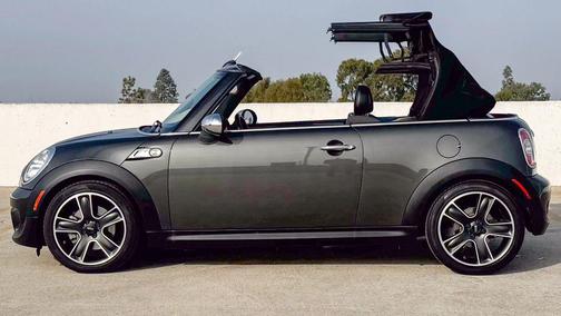 2011 MINI Cooper S Base