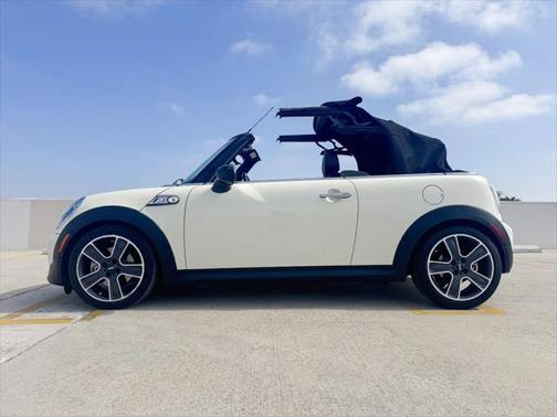 2013 MINI Convertible Cooper S