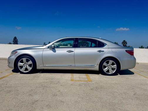 2010 Lexus LS 460 L
