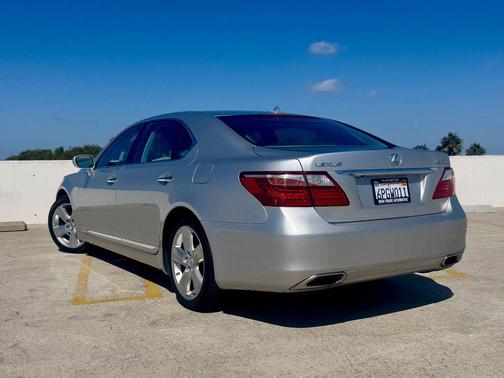 2010 Lexus LS 460 L