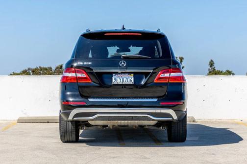 Black 2013 Mercedes-Benz M-Class ML 350 Sport Utility 4D