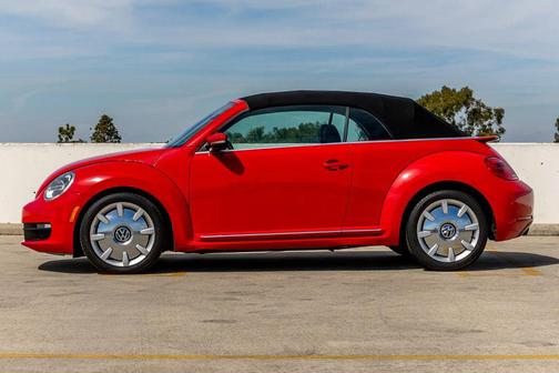 Red 2013 Volkswagen Beetle 2.5L