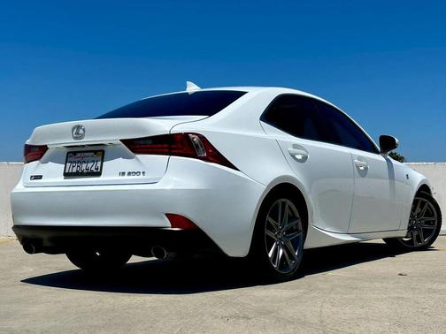2016 Lexus IS 200t Base