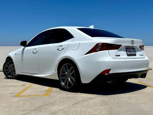 2016 Lexus IS 200t Base