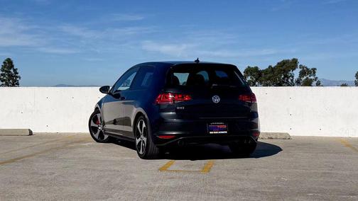 2016 Volkswagen Golf GTI 2.0T S 4-Door