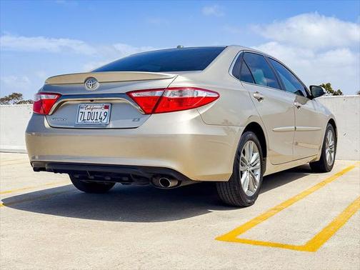 2015 Toyota Camry SE