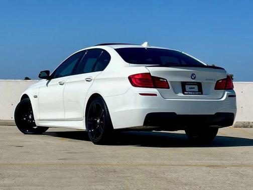 2011 BMW 550 550i Sedan 4D