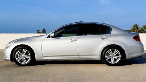 2012 INFINITI G37 Journey