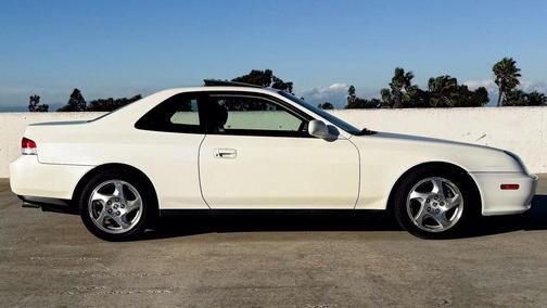 2001 Honda Prelude Coupe 2D