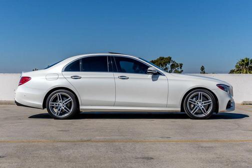 2017 Mercedes-Benz E-Class E 300 4MATIC Sedan 4D