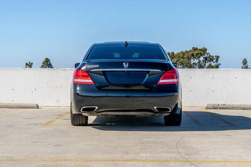 Caspian Black 2016 Hyundai Equus Signature