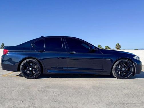 2013 BMW 550 550i Sedan 4D
