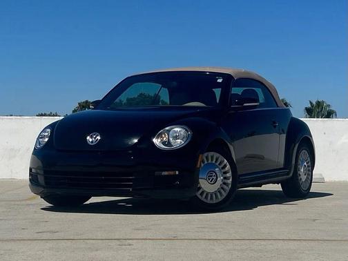 2015 Volkswagen Beetle Auto 1.8T w/Tech