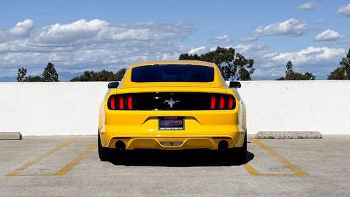 2015 Ford Mustang V6