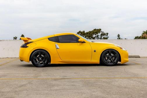 2009 Nissan 370Z Base