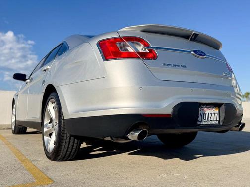2011 Ford Taurus SHO