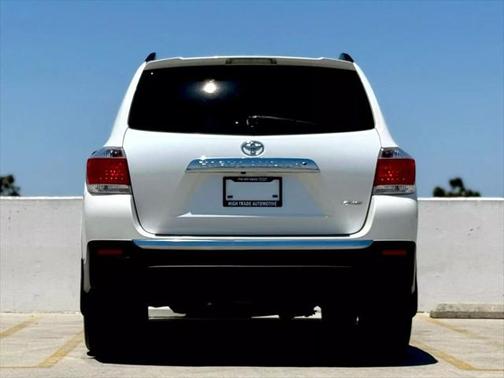 2012 Toyota Highlander SE