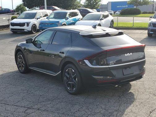 2025 Kia EV6 Light Long Range