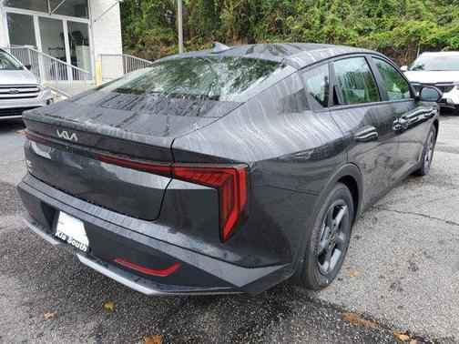 2025 Kia K4 LX