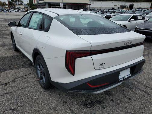 2025 Kia K4 LX