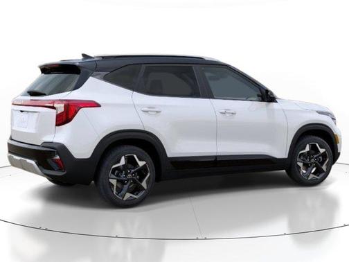 Clear White/Black Roof 2026 Kia Seltos S