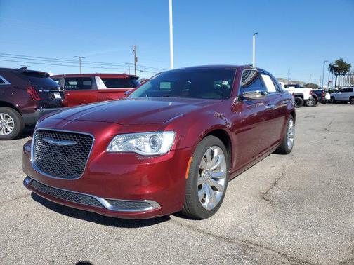 2017 Chrysler 300 Limited