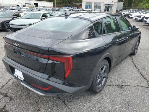 2025 Kia K4 LX